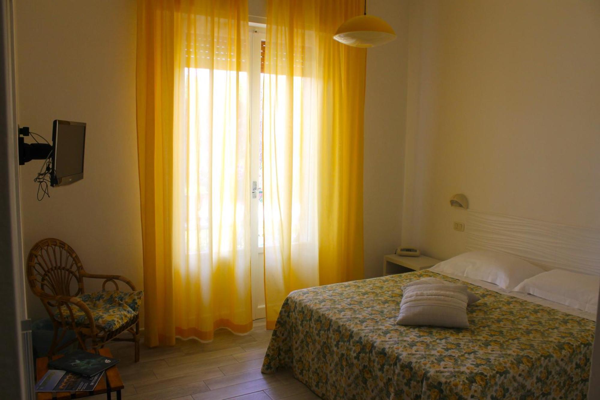Residence Delle Nazioni Principina a Mare Exterior photo